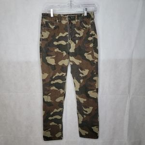 American Eagle Outfitters Corduroy Pants Green Camouflage Tapered Leg Mom Fit 6